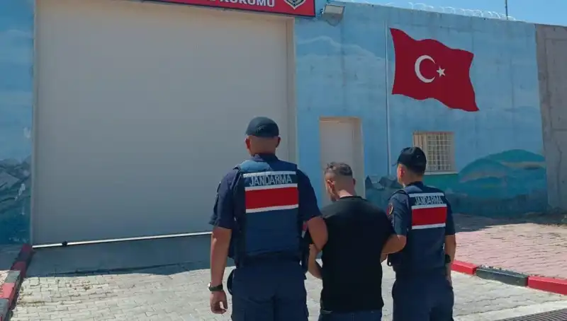 Afyon'da Suçlular Tek Tek Yakalandı: 9 Kişi Gözaltına Alındı