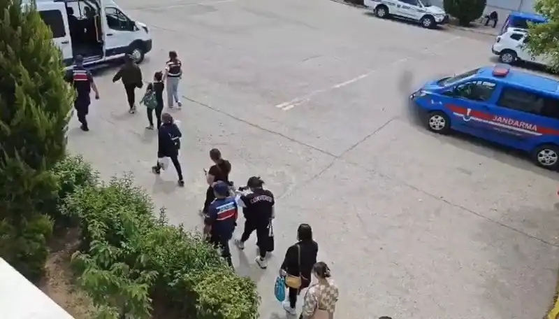 Tayland'daki Kadınlara Fuhuş Vaadi: Çalışma İzni Kandırmacası