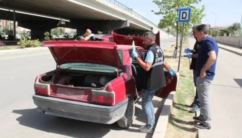 Çaldığı Aracın Yakıtı Bitince Yeni Bir Araç Daha Çaldı!