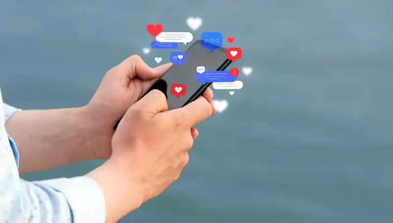 Sosyal Medyada Paylaşılan Emojiler Cinsel Taciz Sayıldı: Para Cezası Sürüyor