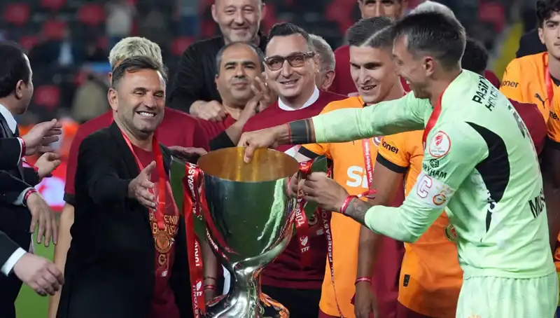 Okan Buruk, Galatasaray'daki Hedeflerini Tüm Ayrıntılarıyla Açıkladı