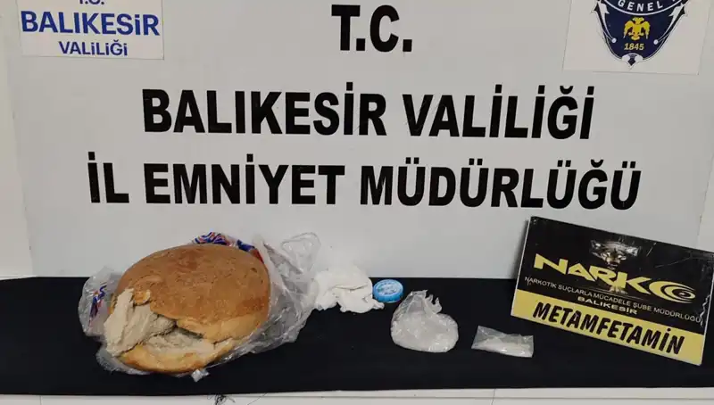 Ekmek İçinde Uyuşturucu Taşıyanlar Yakalandı: Sır Perdesi Aralandı