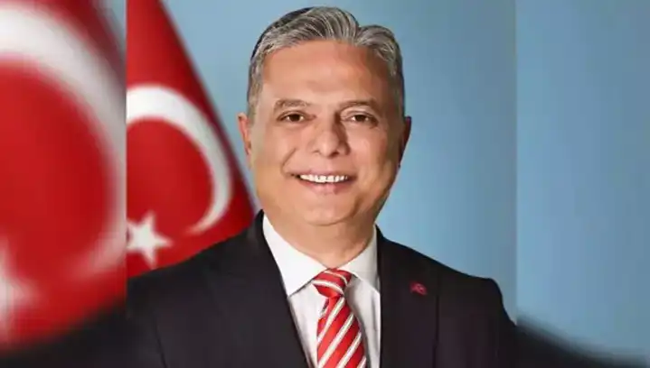 CHP Genel Başkan Adayı Ümit Uysal: Siyaset Hayatanın Yıldız İsimlerinden Biri