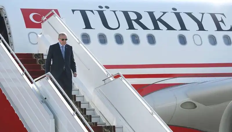 Cumhurbaşkanı Erdoğan İtalya'dan Dönüş Yolunda Kritik Mesajlar Verdi