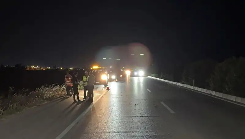 Adana'da Üç Araçla Zincirleme Trafik Kazası: Olayın Ayrıntıları ve Sonrası