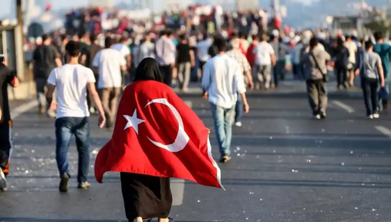 Kabineden 15 Temmuz'a Özel Gençlere Mesajlar: Geleceği Birlikte Şekillendirelim