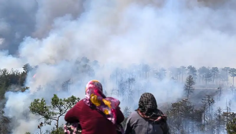 Bursa'da Yangınlar Söndü, Hava Kirliliği Tehlikesi Devam Ediyor