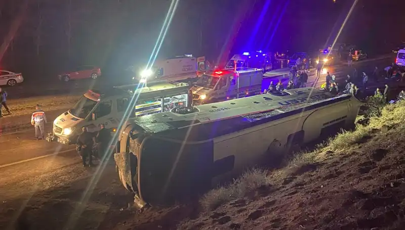 İşçi Servisi Kaza Yaptı: 23 Yaralı, Olayın Perde Arkası Ne?