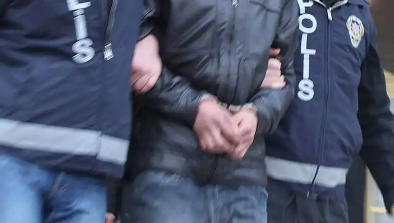 Kütahya'da Uyuşturucu Operasyonunda 5 Kişi Tutuklandı