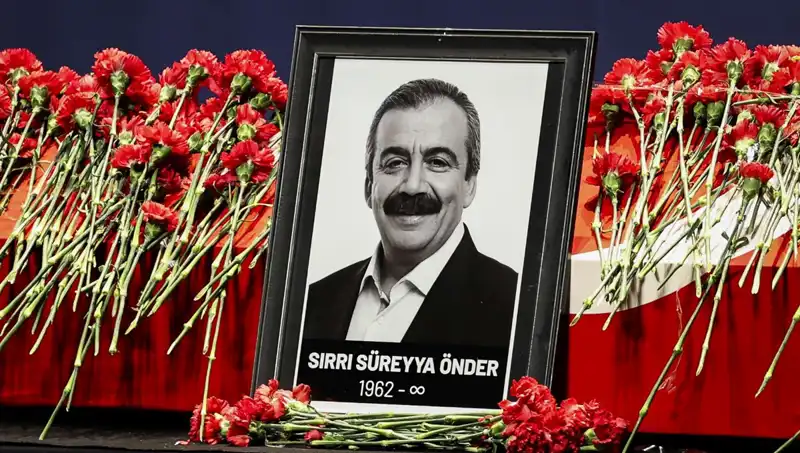 Meclis'te Sırrı Süreyya Önder Anması: Geçmişin İzleri ve Gelecek Umutları