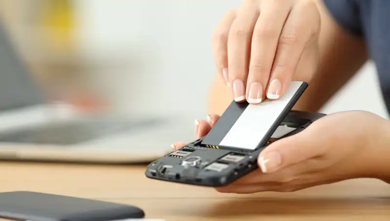 Xiaomi CEO’su, Batarya Dayanıklılığını Karpuz Testi ile Serenat Etti
