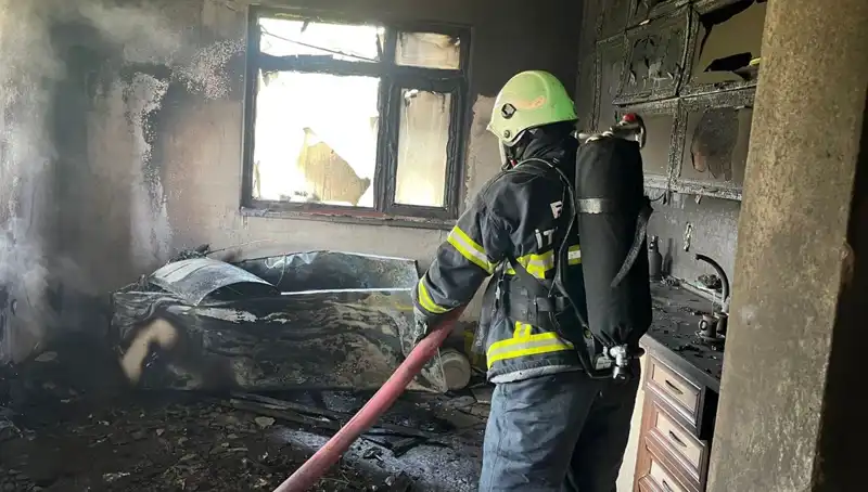 Yangın Mutfağında Korkutan Anlar: Alevler Her Yeri Sardı!