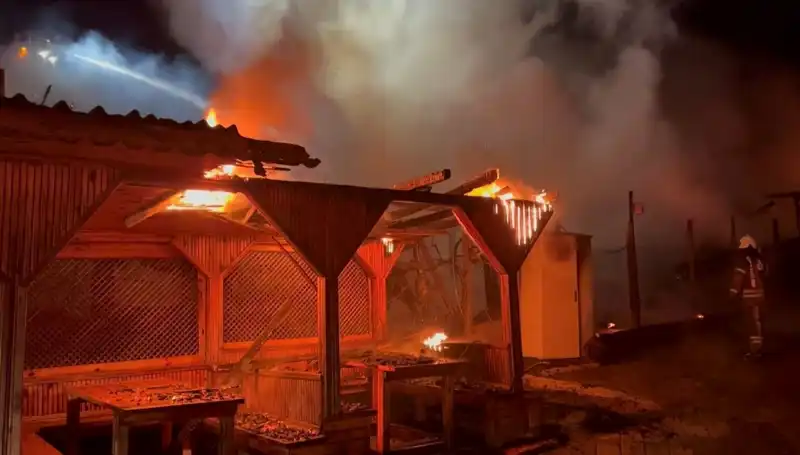 Şile'de Altı Gözleme Restoranı Korkunç Yangında Yok Oldu!