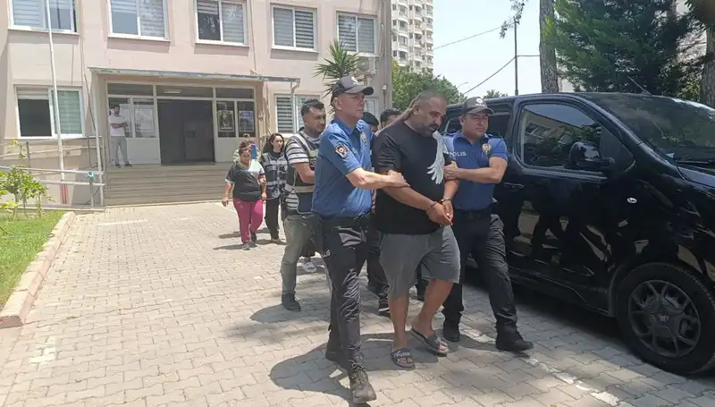 Adana'da Dolandırıcılık Çetesi Çökertildi: 4 Tutuklama Şoku
