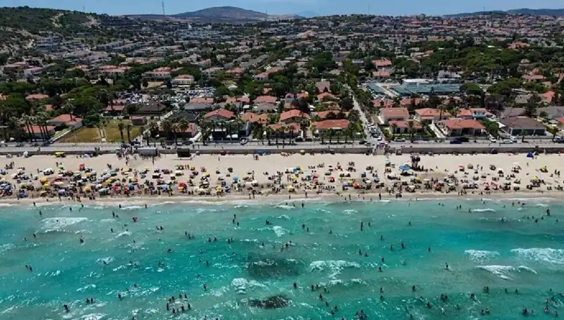 Çeşme'de Su Krizi: Su Kesintisi Süresi Uzatıldı, Neler Oluyor?