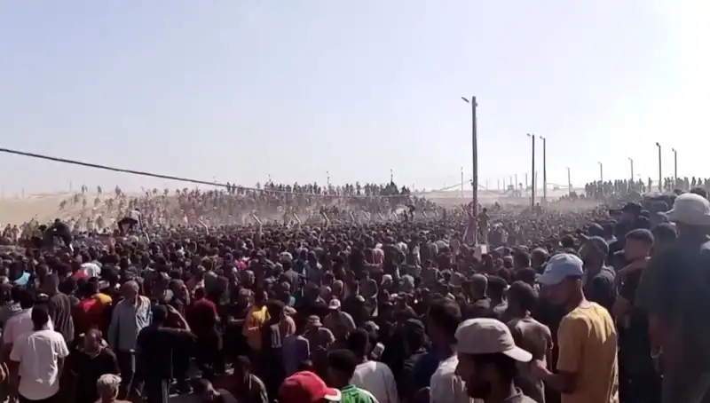 İsrail'in Gazze'deki Yardım Dağıtım Noktasına Düzenlediği Saldırı: 26 Ölü