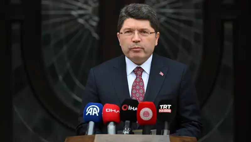 İmralı Heyeti Adalet Bakanı Tunç ile Kritik Görüşmeye Hazırlanıyor