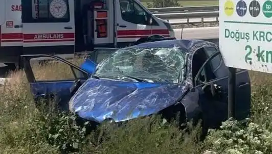 Takla Atan Araç Kaza Yaptı: Güvenli Sürüşün Önemi Yeniden Vurgulandı
