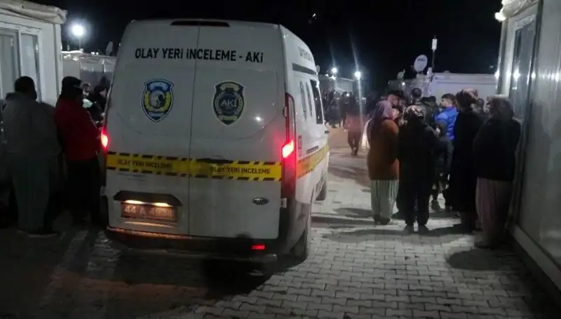 Husumetliler Arasındaki Silahlı Kavga Kanlı Sonuçlandı: Olayın Ayrıntıları Şok Edici!