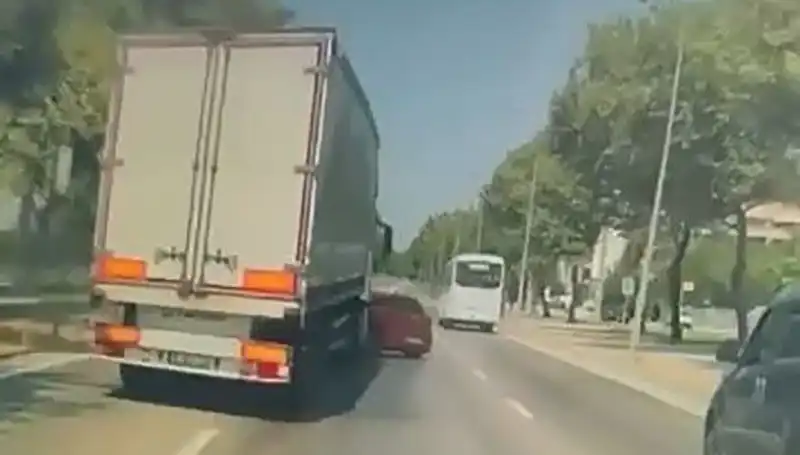 Bursa'da Kör Nokta Kazası: Olayın Ardında Yatan Gerçekler
