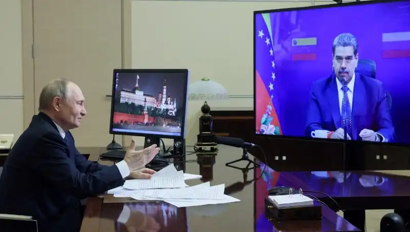 Putin Ve Maduro’nun Tarihi Buluşması: 9 Mayıs'a Özel Davet