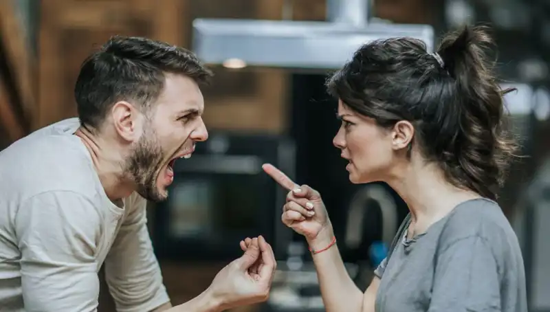 En Sık Yapılan 7 Flört Hatası: Psikologlar Dikkat Ediyor