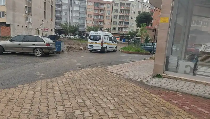 Dördüncü Kattan Düşen Kadın Hayat Mücadelesi Veriyor!