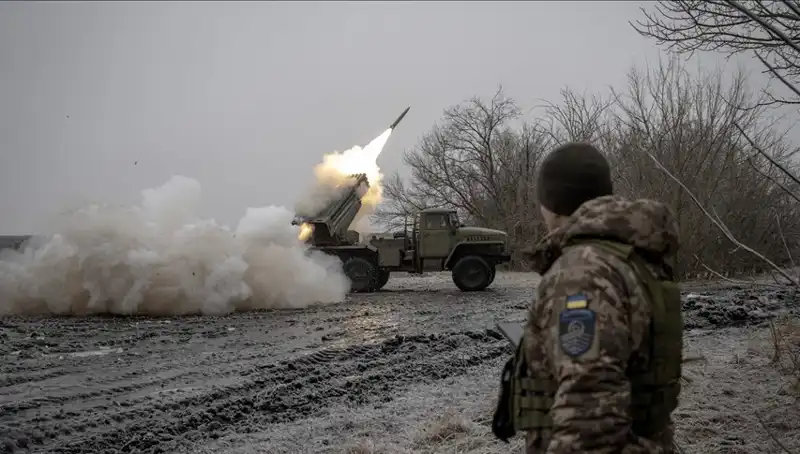 Ukrayna Ordusunun Amerikan Silahları Olmadan Hayatta Kalma Mücadelesi